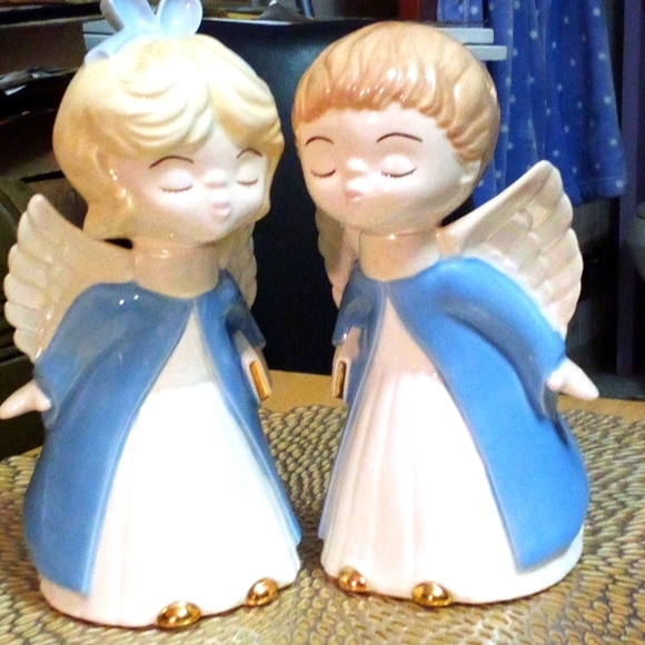 Accents Vintage Large Ceramic Kissing Angels Poshmark